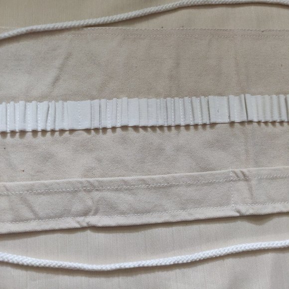 Fabric Castle Roll Up Canvas Pencil Case for 52 Slots | Drawing Sketching Arts - Picture 4 of 6